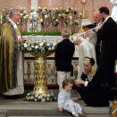 Prince Sverre Magnus is christened in the Palace chapel (Photo: Knut Falch / Scanpix)